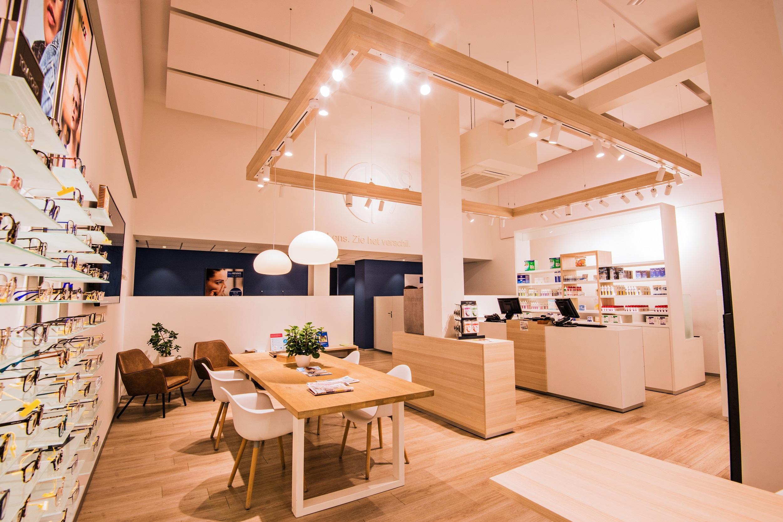 Lens Arnhem verhuist van de Steenstraat naar de Nieuwstraat